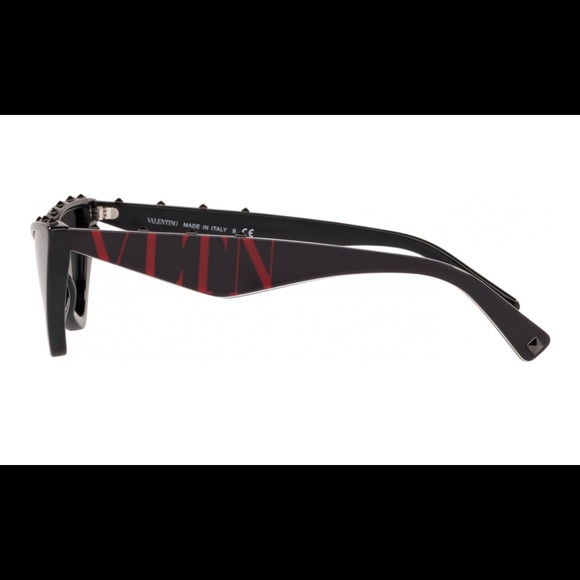 SOLD ON Ⓜ️ - Picture 3 of 10